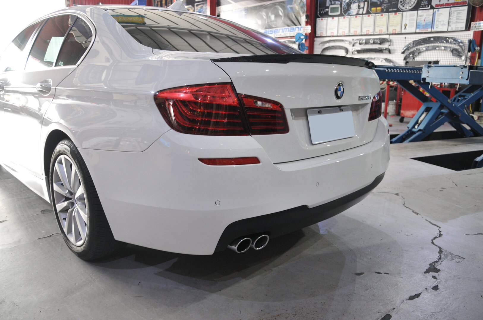 BMW F10 Performance Style Carbon Spoiler